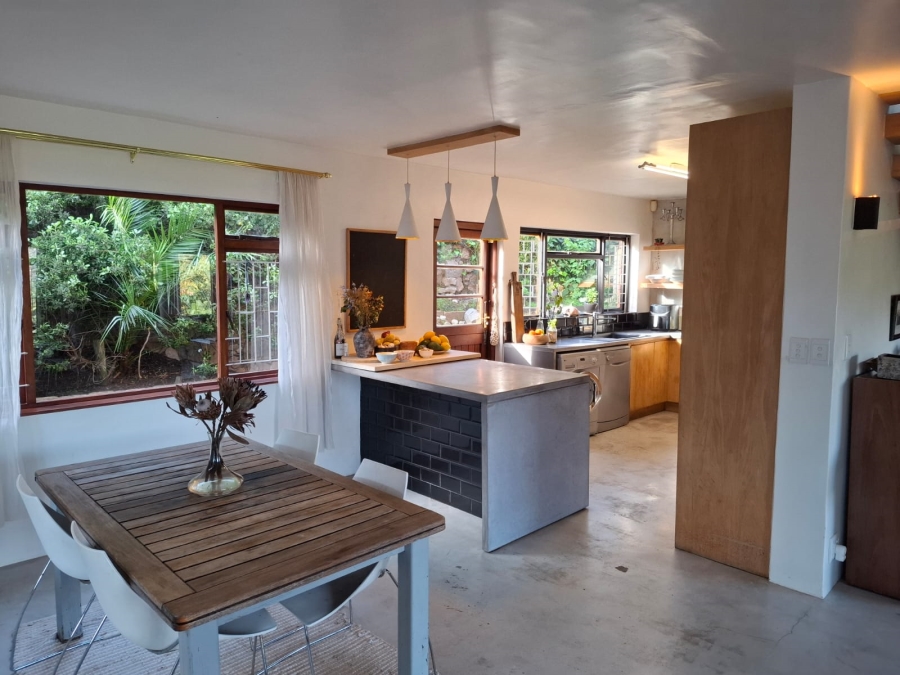 4 Bedroom Property for Sale in Glencairn Heights Western Cape